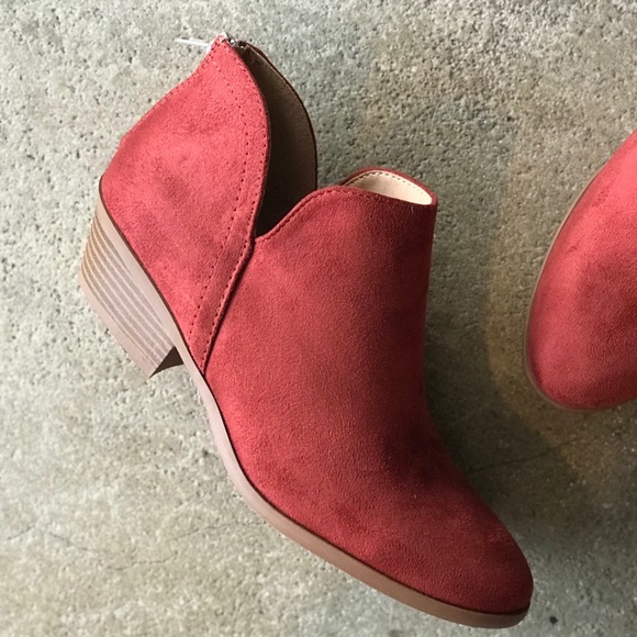 2 Left! Soda Mafic Rust Brown Lo Heel Ankle Bootie - Picture 4 of 5